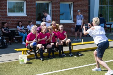 Bild 118 - B-Juniorinnen Pokalfinale SV Henstedt Ulzburg - SG Holstein Sued : 2:0